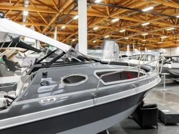 Inside Modern Yacht Design: How Materials and Shape Affect Performance image